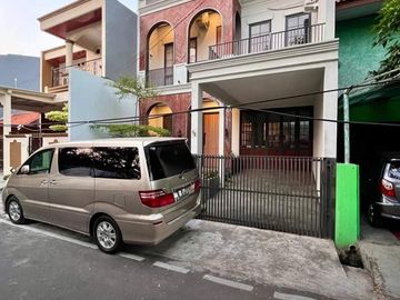 Rumah siap huni  minimalis di cempaka putih jakarta pusat