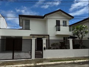Ridgeview Estates Nuvali Daphne Model, LA 175 sqm, TFA 117 sqm, 2 bedroom 2 parking for sale