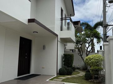 Ridgeview Estates Nuvali Daphne Model, LA 175 sqm, TFA 117 sqm, 2 bedroom 2 parking for sale