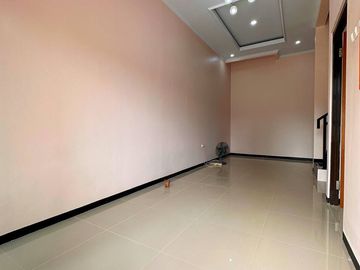 Rumah Cijantung Pasar Rebo, Baru 2 LANTAI Mewah Murah di Jaktim Kota Jakarta Timur (APS) Jual Dijual