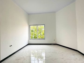 Rumah Kelapa Dua Wetan, Ciracas, Baru 2 LANTAI, Murah di Jaktim Kota Jakarta Timur (APS) Jual Dijual
