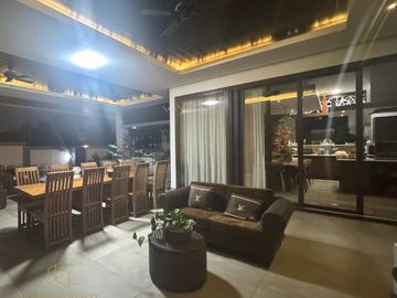 5 BEDROOM FOR SALE IN MANILA SOUTHWOODS
