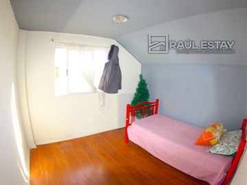 VENDEMOS Casa en Calle principal en excelente Villa