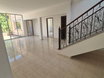VENTA ACOGEDORA CASA CAMPESTRE EN CHORRO DE PLATA - PANCE CALI