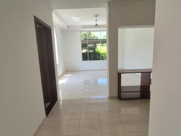 VENTA ACOGEDORA CASA CAMPESTRE EN CHORRO DE PLATA - PANCE CALI