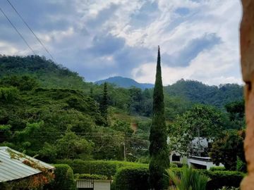 VENTA ACOGEDORA CASA CAMPESTRE EN CHORRO DE PLATA - PANCE CALI