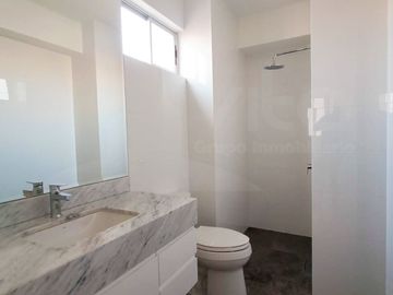 Se Vende departamento frente al Mar en Miraflores – 318 m² | 4 Dormitorios + 2 Cocheras