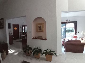 💎 Excelente ubicación y amplitud en Tequisquiapan: ¡Casa de una planta con frutales! 🍋🏠