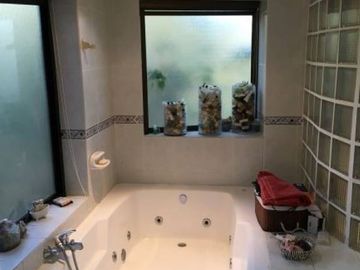 PARCELA EN CONDOMINIO VALLE DEL HUINGANAL CON PRECIOSA CASA PATRONAL