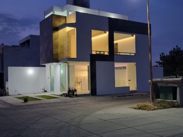 Casa en Fracc. Alvento Hábitat