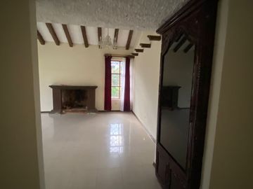 Venta casa Club Los Chillos área 1160 m2