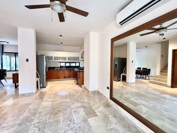 Exclusiva casa con Roof Top y Alberca Privada en Kaybe, Tulum