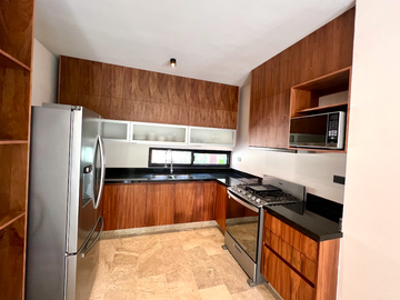 Exclusiva casa con Roof Top y Alberca Privada en Kaybe, Tulum