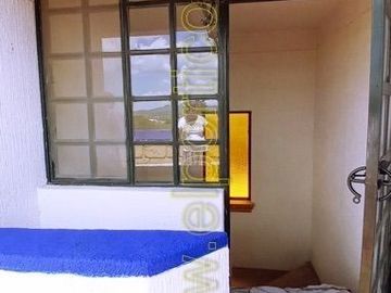 🎯 Inversionistas, ¡atención! Casa + 4 departamentos en terreno enorme, ¡potencial al máximo! 🌳💰