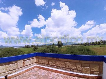 🎯 Inversionistas, ¡atención! Casa + 4 departamentos en terreno enorme, ¡potencial al máximo! 🌳💰
