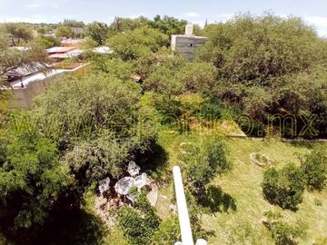 🎯 Inversionistas, ¡atención! Casa + 4 departamentos en terreno enorme, ¡potencial al máximo! 🌳💰