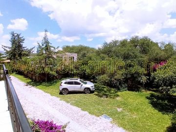 🎯 Inversionistas, ¡atención! Casa + 4 departamentos en terreno enorme, ¡potencial al máximo! 🌳💰