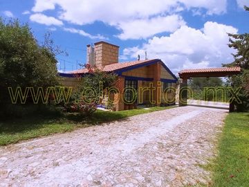 🎯 Inversionistas, ¡atención! Casa + 4 departamentos en terreno enorme, ¡potencial al máximo! 🌳💰