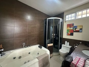 VENTA CASA ESTANCIAS DEL RIO