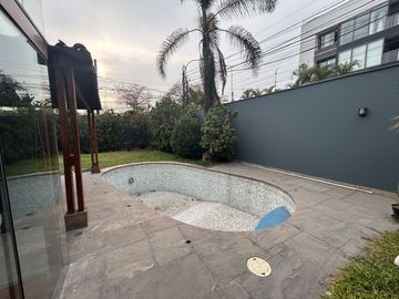 LINDA CASA EN CONDOMINIO, 4 DORMITORIOS, SANTIAGO DE SURCO