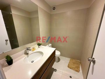 Se Vende Departamento De 3 Habitaciones Y Estacionamiento Muy Cerca Del Parque Kennedy