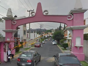 Casa en calle Plazuela del Convento, Fuentes de Satélite, Naucalpan, EDOMEX.