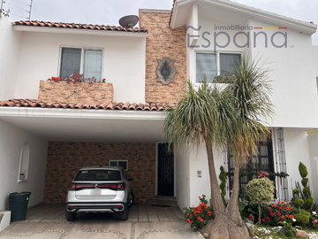 Casa en Venta en Zavaleta, Fraccionamiento Rincón de Zavaleta, Puebla