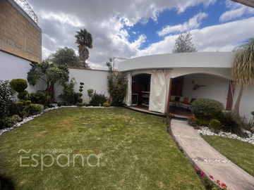 Casa en Venta en Zavaleta, Fraccionamiento Rincón de Zavaleta, Puebla