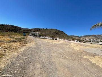 Se vende lote de 4,860 m2 cerca de la carretera Morelia-Toluca antes de llegar a la penitenciaria