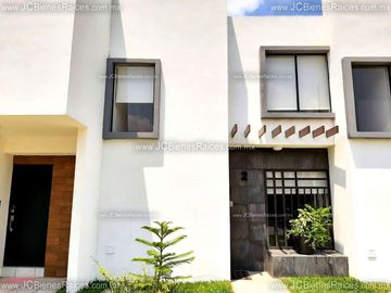 🏘️Casa en Venta a Minutos del Aeropuerto💲1,614,000✨
