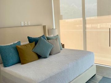 DEPARTAMENTO CON PRECIO DE OPORTUNIDAD, AMUEBLADO Y EQUIPADO EN RIVA, PUERTO CANCUN, IDEAL PARA RENTA VACACIONAL