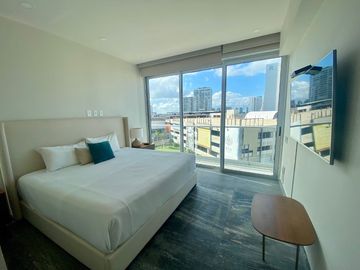 DEPARTAMENTO CON PRECIO DE OPORTUNIDAD, AMUEBLADO Y EQUIPADO EN RIVA, PUERTO CANCUN, IDEAL PARA RENTA VACACIONAL