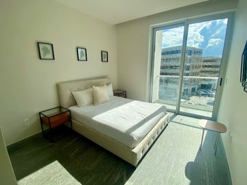 DEPARTAMENTO CON PRECIO DE OPORTUNIDAD, AMUEBLADO Y EQUIPADO EN RIVA, PUERTO CANCUN, IDEAL PARA RENTA VACACIONAL