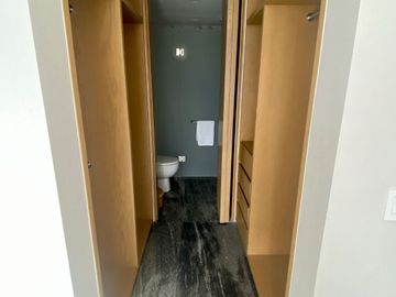 DEPARTAMENTO CON PRECIO DE OPORTUNIDAD, AMUEBLADO Y EQUIPADO EN RIVA, PUERTO CANCUN, IDEAL PARA RENTA VACACIONAL