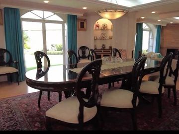 VENTA. RESIDENCIA. 2 LOFTS ADICIONALES. LOMAS DE GALLE ESCONDIDO. SEGURIDAD.
