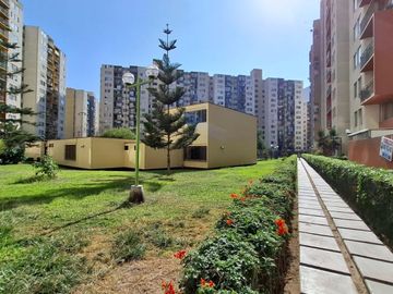 ¡Hermoso Departamento en Venta en Parque Central – 1er Piso con Amplio Patio!