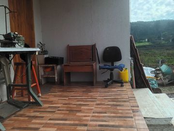 Parcela con casa 5.000/130 m2