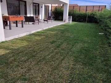 Casa en venta El Polo 4 dorm 3 baños con piscina en Machalí