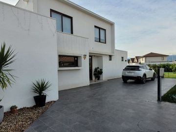 Casa en venta El Polo 4 dorm 3 baños con piscina en Machalí