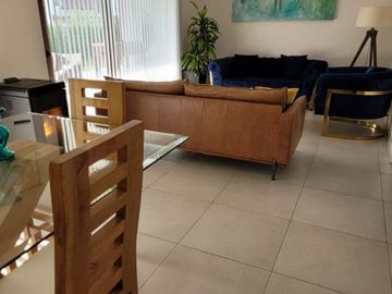 Casa en venta El Polo 4 dorm 3 baños con piscina en Machalí