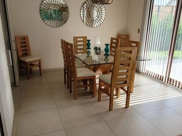 Casa en venta El Polo 4 dorm 3 baños con piscina en Machalí