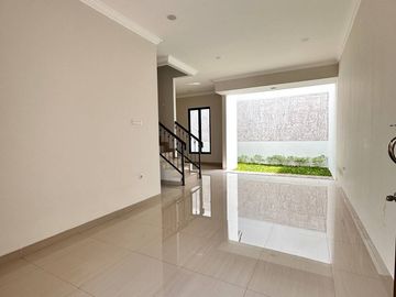 [JALAN 2 MOBIL] Rumah Jatibening Dekat Stasiun LRT Cikunir, SIAP HUNI Kota Bekasi ARR57) Jual Dijual