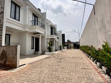 [JALAN 2 MOBIL] Rumah Jatibening Dekat Stasiun LRT Cikunir, SIAP HUNI Kota Bekasi ARR57) Jual Dijual