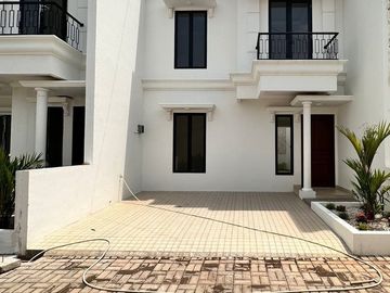[JALAN 2 MOBIL] Rumah Jatibening Dekat Stasiun LRT Cikunir, SIAP HUNI Kota Bekasi ARR57) Jual Dijual