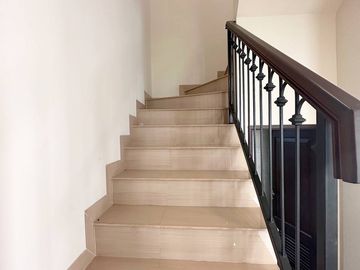 [JALAN 2 MOBIL] Rumah Jatibening Dekat Stasiun LRT Cikunir, SIAP HUNI Kota Bekasi ARR57) Jual Dijual
