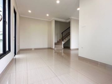 [JALAN 2 MOBIL] Rumah Jatibening Dekat Stasiun LRT Cikunir, SIAP HUNI Kota Bekasi ARR57) Jual Dijual