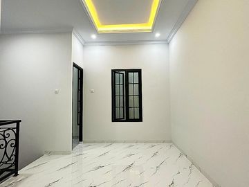 Rumah Jagakarsa, Baru 2 LANTAI Mewah Harga Murah di Jaksel Kota Jakarta Selatan (ARR109) Jual Dijual