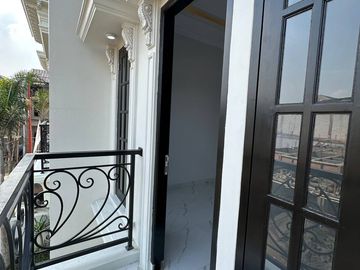 Rumah Jagakarsa, Baru 2 LANTAI Mewah Harga Murah di Jaksel Kota Jakarta Selatan (ARR109) Jual Dijual