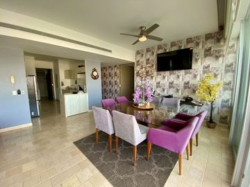 DEPARTAMENTO AMUEBLADO EN ARIA, PUERTO CANCUN, VISTA AL MAR Y LOS CANALES