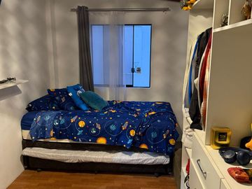 Venta Casa En Zona Comercial de Ventanilla